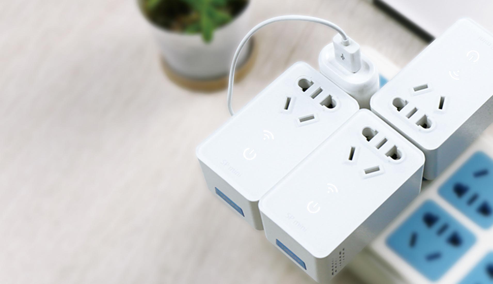 BroadLink SP mini - WiFi контакти